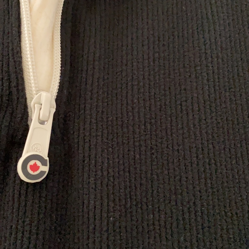 🇨🇦 Hudson Bay Team Canada 2010 Olympics 1/2 Zip Sweater - Picture 6 of 10